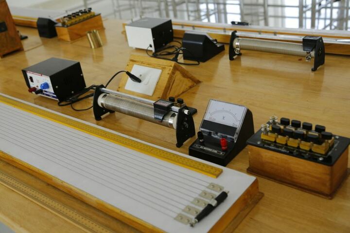 Manglalam English Medium Residential High School-Physics Lab