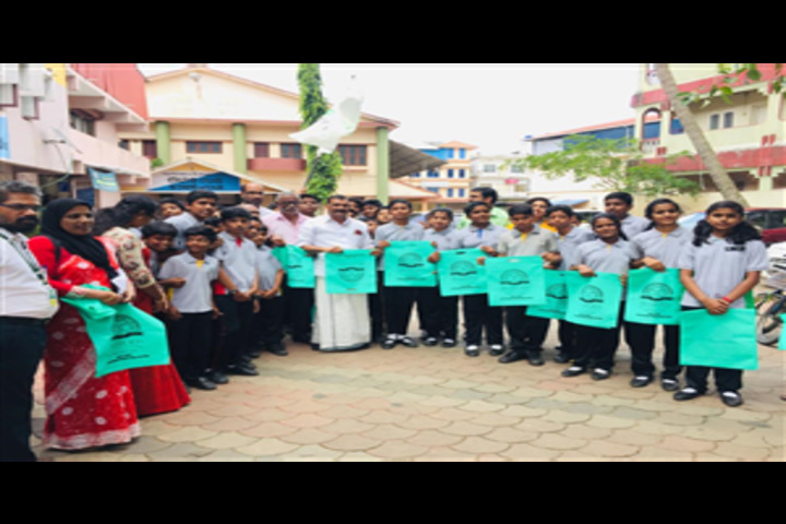 MCLEODs English School-Activity