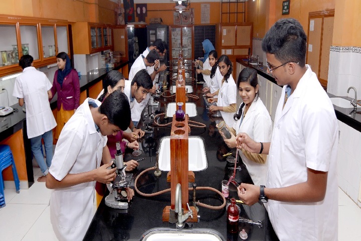 Mes International School-Biology Lab