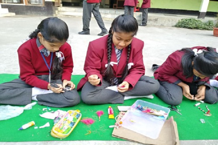 Modern High School- Art and Craft
