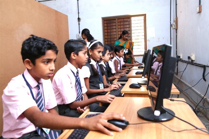 Mount Thabore Central School-Computer Lab
