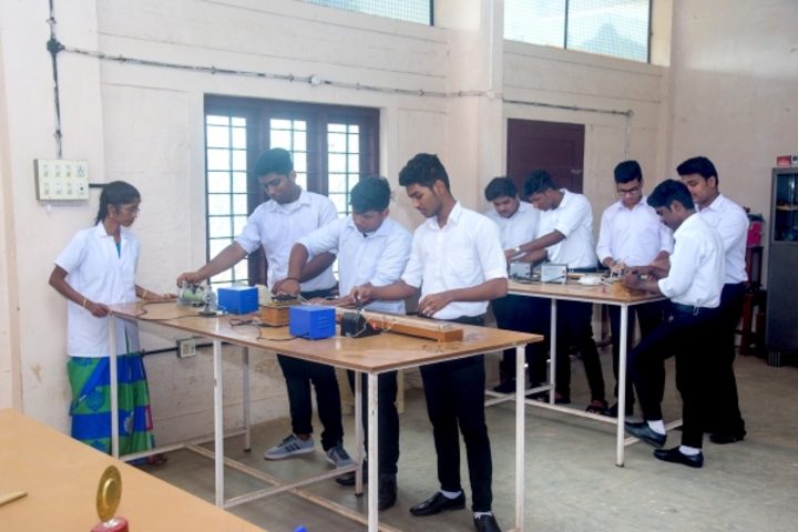 Mst Public School-Physics Lab