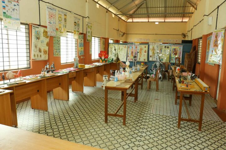 Myma English Medium School-Science Lab