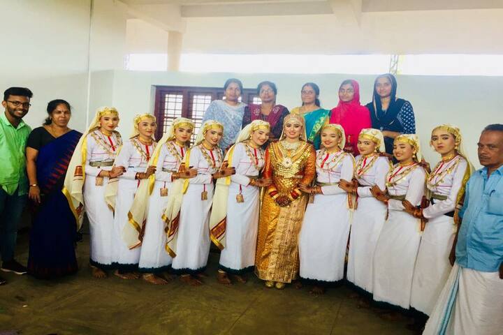 Narikkuni English Medium School-Group Photo