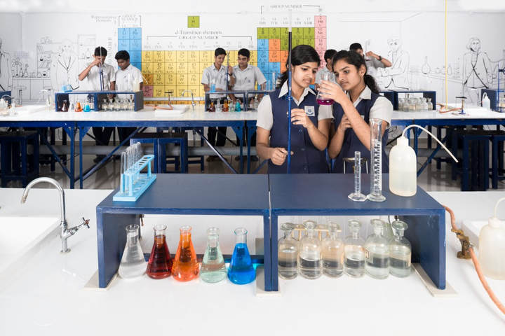 Nava Nirman Public School-Chemistry Lab