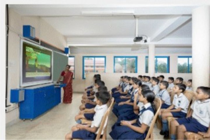 Nava Nirman Public School-Smart Class