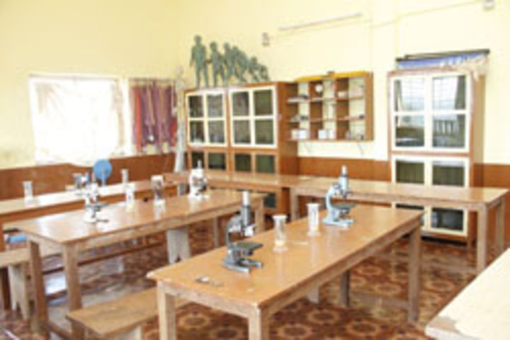 Prashanti Vidya Kendra-Science Lab