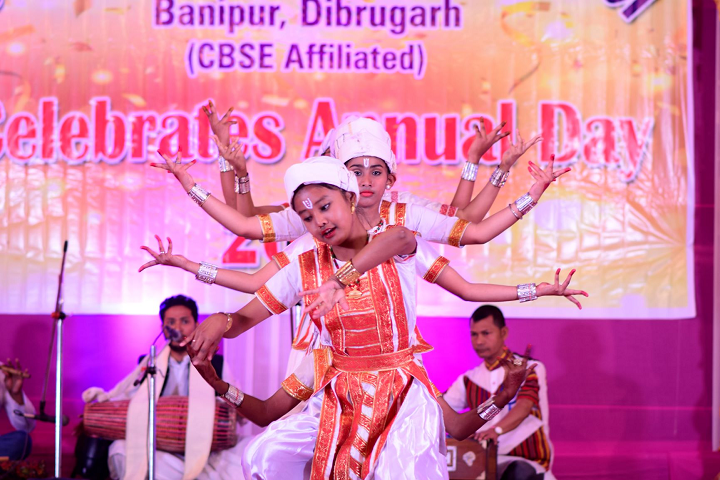 Oil Valley Girls and Boys School-Dance
