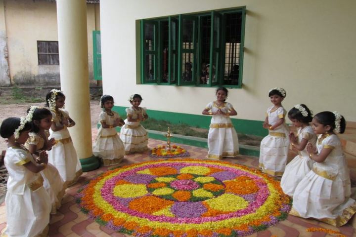S D V English Medium Higher Secondary School-Onam Festival