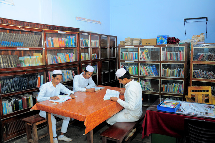 Sa Adiya English Medium Residential Senior Secondary School-Library