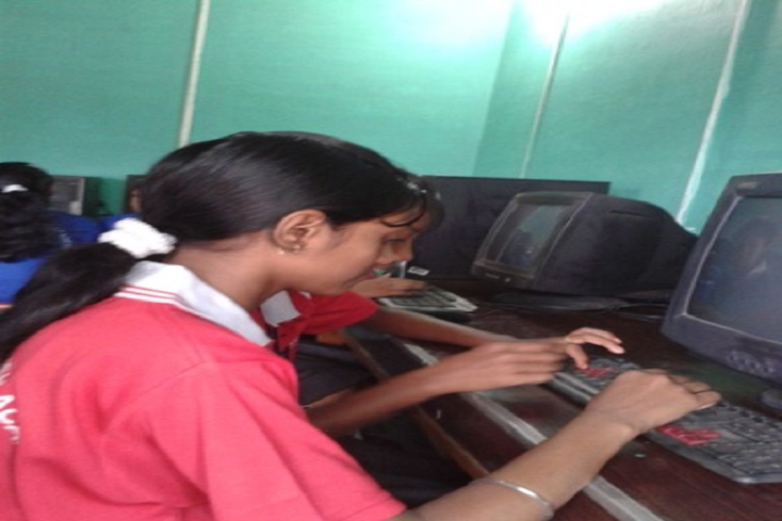 Prabhat Tara Children English Academy-Computer Lab