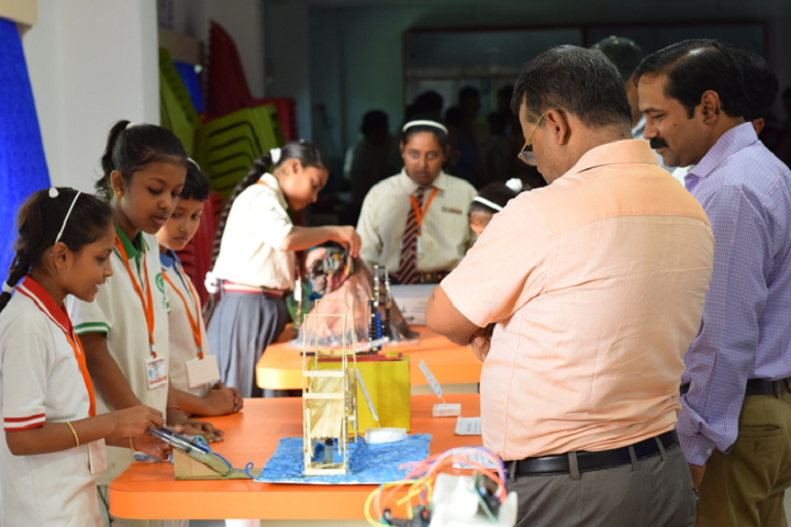 Pranabananda Vidyamandir-Science Exhibition