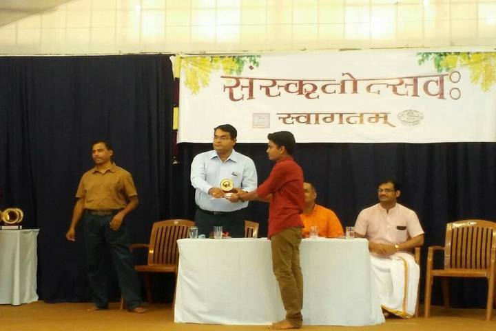 Saraswathi Vidyanikethan Public School-Prize Distribution