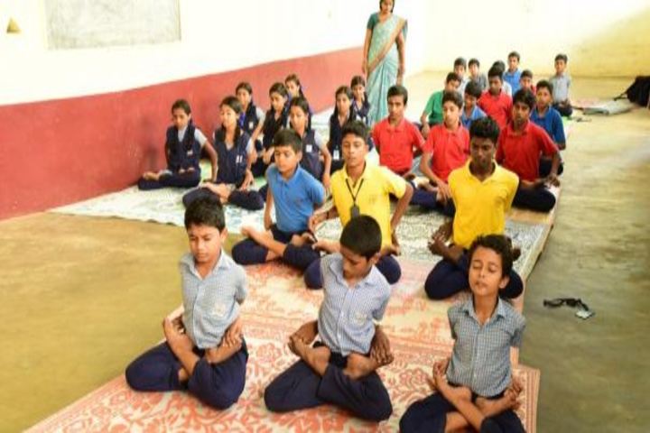 Saraswathy Vidya Niketan School-Yoga