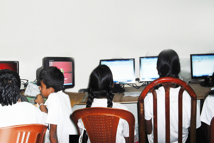 Shree Vidyadhiraja Seva Mission School-Computer-Lab
