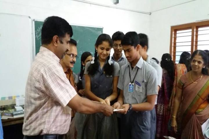 Sreekrishnapuram Central School-Book Fair