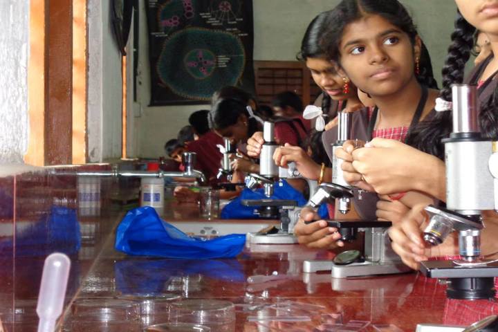 Sreekrishnapuram Central School-Physics Lab