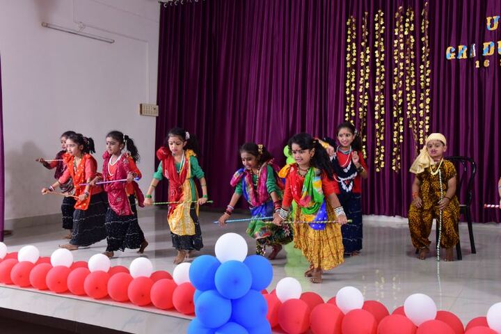 St Anns English Medium School-Dance Performance