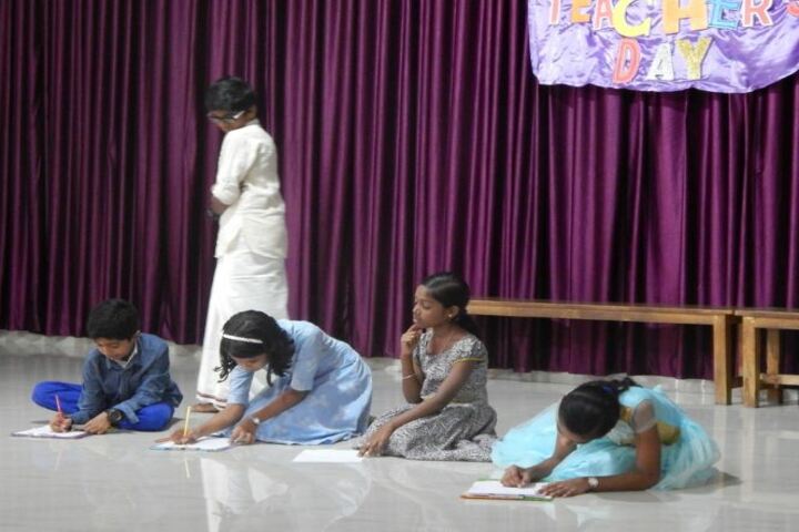 St Anns English Medium School-Teachers Day