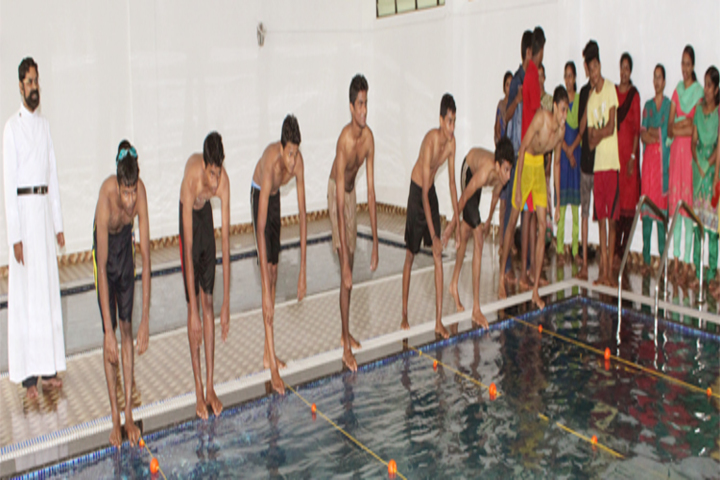St Philomen s Public School-Swimming Pool