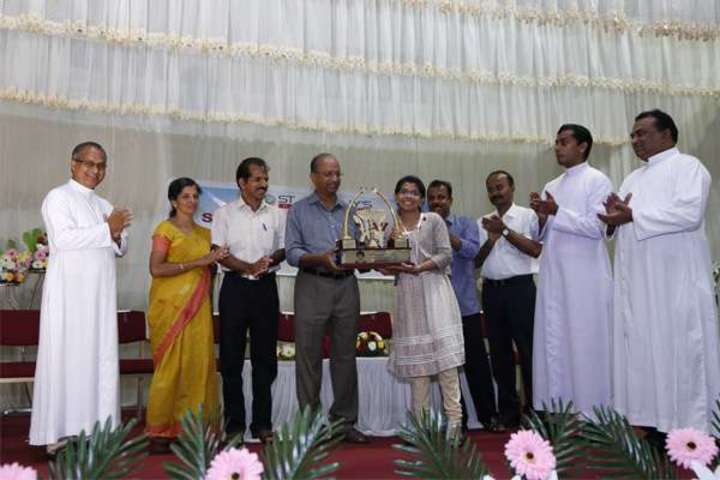 "St Antonys Public School-Prize Distribution"