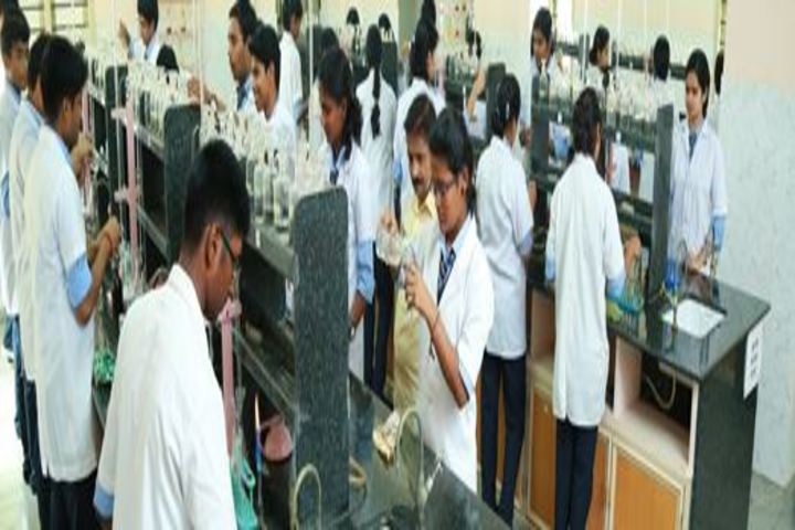 St Kuriakose Public School-Labs