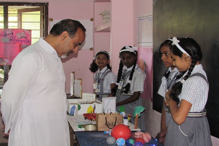 St John The BaptistS English School-School-Exhibition